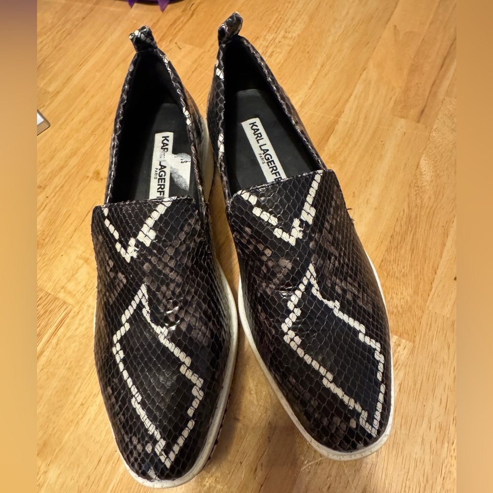 Karl Lagerfeld Paris Brea Wedge Shoes Snakeskin Printed Edgy